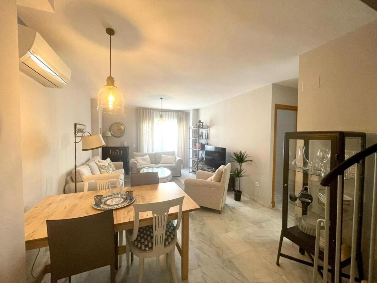 Calu Homes Duplex Cerca Playa De Huelin Málaga Esterno foto